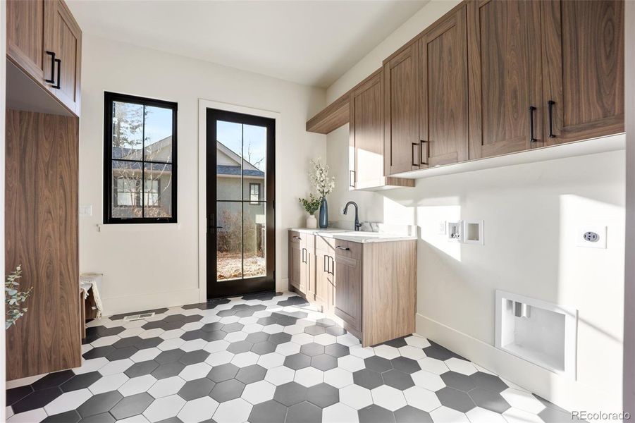 Furnished interior view inside a new home in , Colorado Springs (Image 16).
