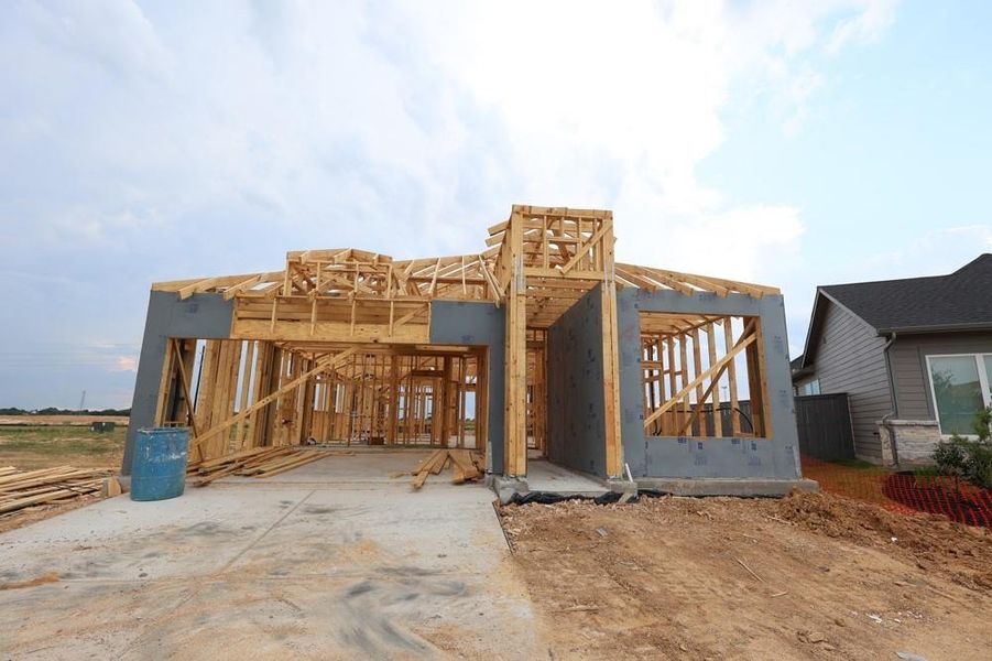 Let us show you how our advanced framing techniques have stood the test of time and allow more insulation for a quieter and more energy efficient home.