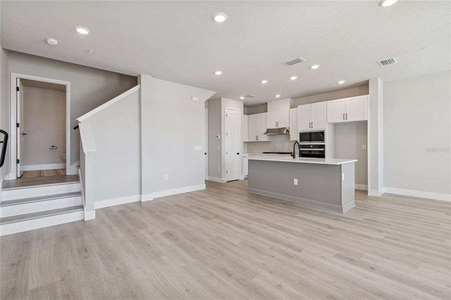 Image 39 of a home in Emerald Landing at Waterside at Lakewood Ranch – Towns.