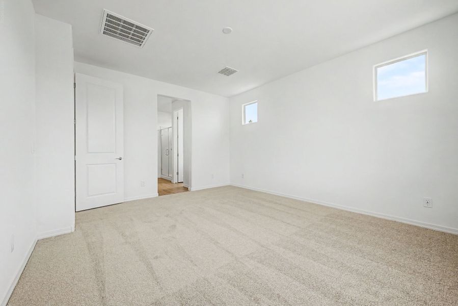 Spacious, unfurnished interior of a new home in Landmarke, San Tan Valley (Image 10). Spacious, unfurnished interior of a new home in Landmarke, San Tan Valley (Image 10).