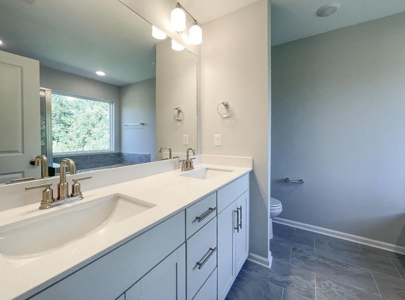 Furnished interior view inside a new home in Riverbrooke Townhomes, Simpsonville (Image 7). Furnished interior view inside a new home in Riverbrooke Townhomes, Simpsonville (Image 7).