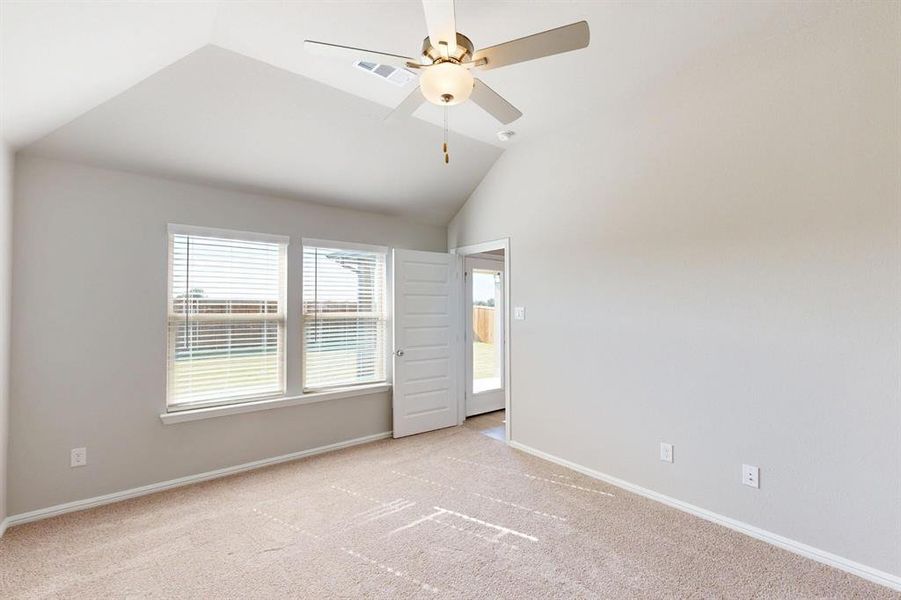 Spacious, unfurnished interior of a new home in Meadow Park, Ponder (Image 25). Spacious, unfurnished interior of a new home in Meadow Park, Ponder (Image 25).