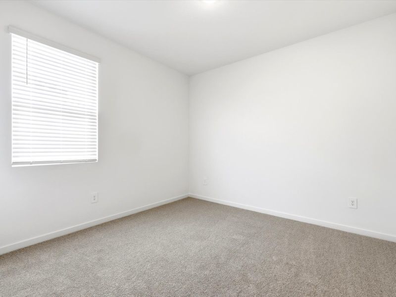 Spacious, unfurnished interior of a new home in Bella Vista Farms Estate Series, San Tan Valley (Image 12).