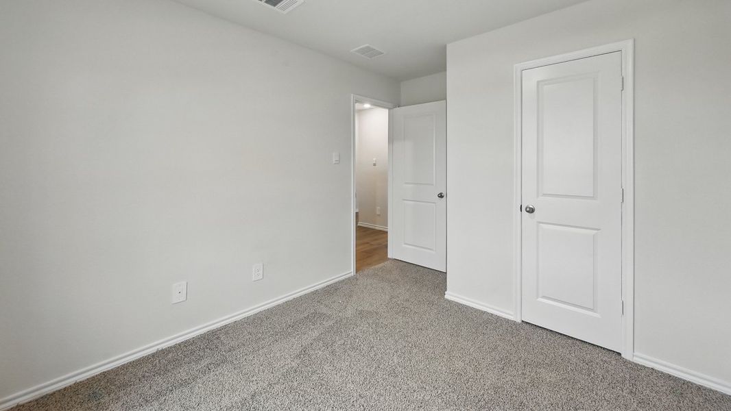 Spacious, unfurnished interior of a new home in Blaire Lake, Tyler (Image 24). Spacious, unfurnished interior of a new home in Blaire Lake, Tyler (Image 24).
