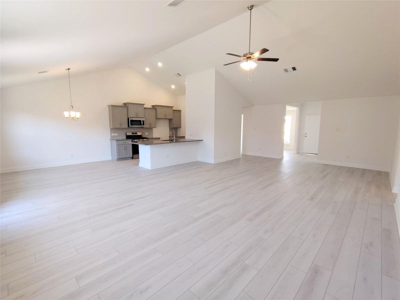 Spacious, unfurnished interior of a new home in Greystone, Angleton (Image 18). Spacious, unfurnished interior of a new home in Greystone, Angleton (Image 18).