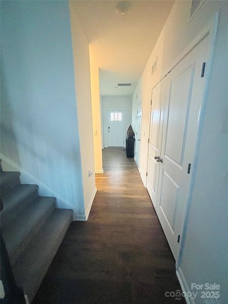 Spacious, unfurnished interior of a new home in Nolen Farm, Gastonia (Image 32).