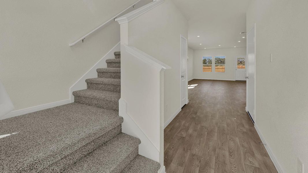 Spacious, unfurnished interior of a new home in Paramount, Kyle (Image 24).