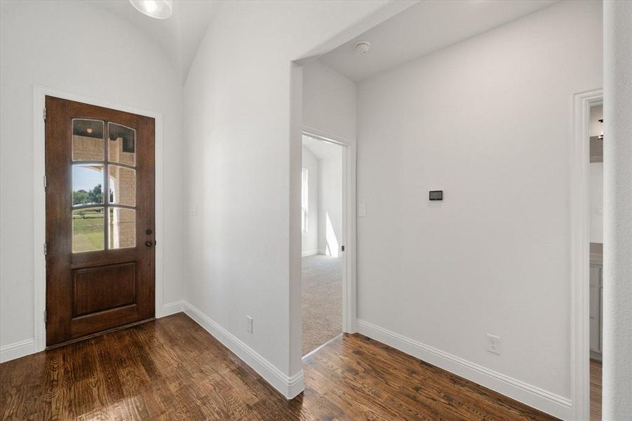 Spacious, unfurnished interior of a new home in , Corsicana (Image 31).