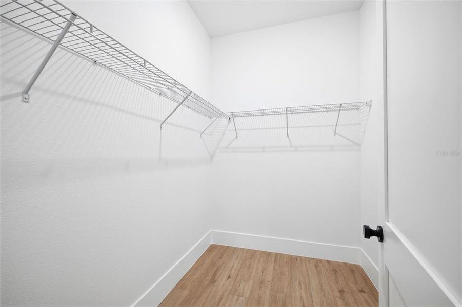 Spacious, unfurnished interior of a new home in , Ocala (Image 28).
