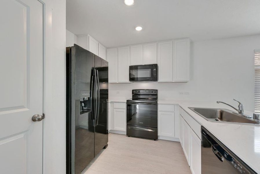 Furnished interior view inside a new home in Cottonwood, Wilmer (Image 5). Furnished interior view inside a new home in Cottonwood, Wilmer (Image 5).