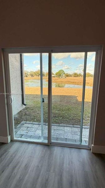 Spacious, unfurnished interior of a new home in , Sebring (Image 50).