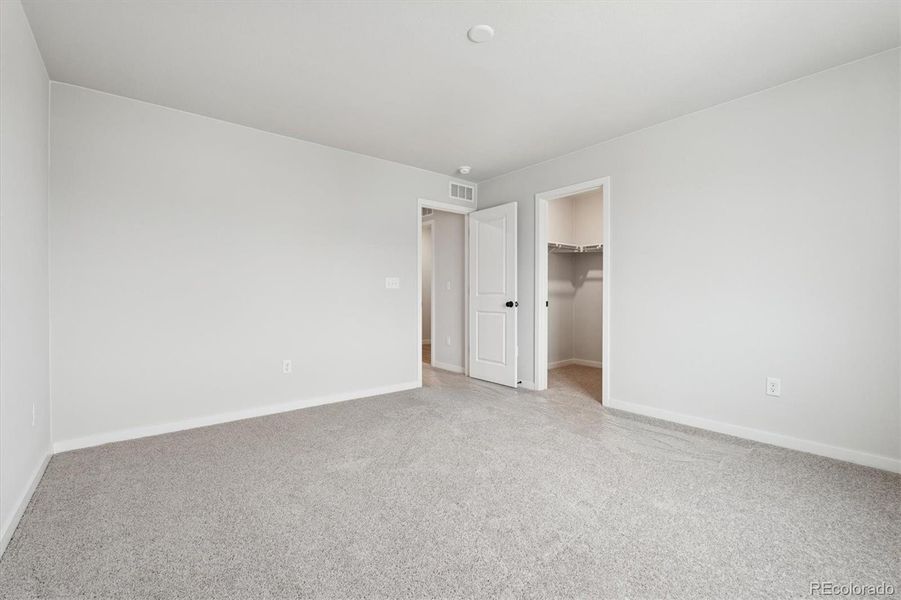 Spacious, unfurnished interior of a new home in Sweetgrass, Dacono (Image 14).