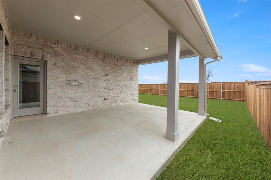 5526-burford-ln-sutton-fields-celina-tx-covered-patio