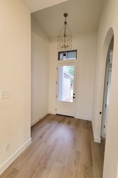 Spacious, unfurnished interior of a new home in , Orange (Image 13).