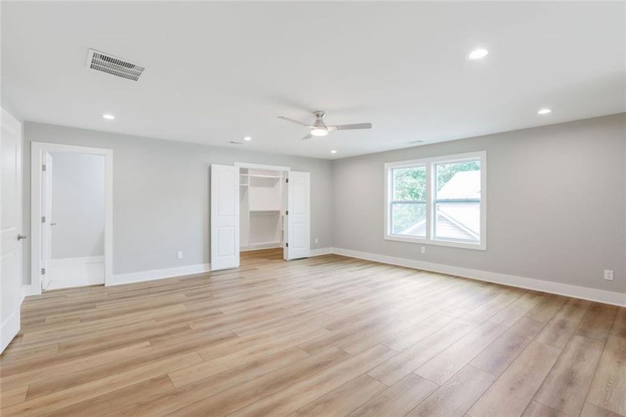 Spacious, unfurnished interior of a new home in , Lithonia (Image 29). Spacious, unfurnished interior of a new home in , Lithonia (Image 29).