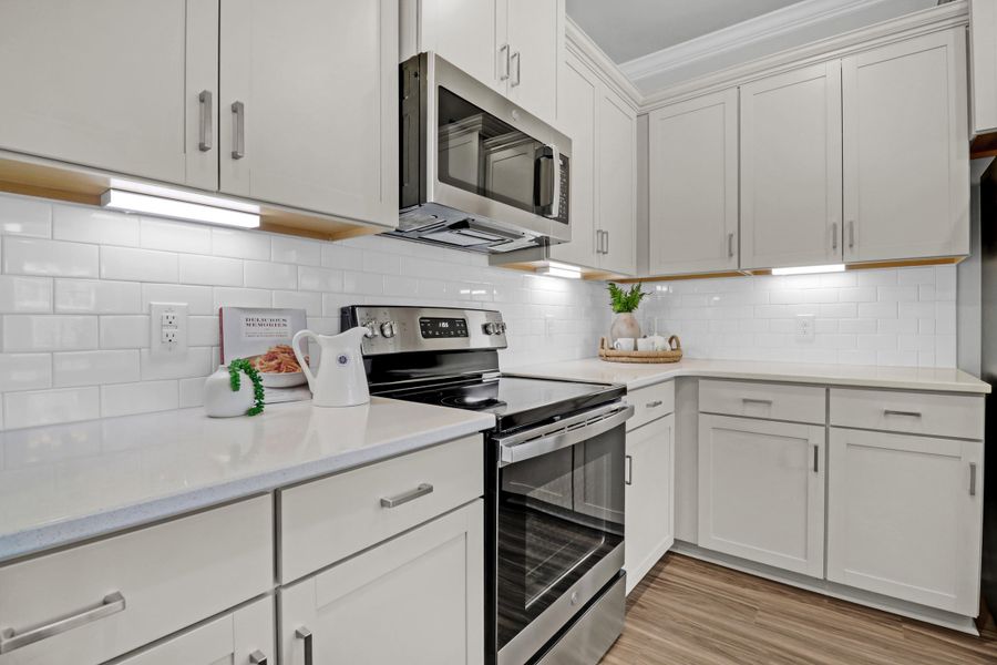 Image 31 of a home in Six Oaks.