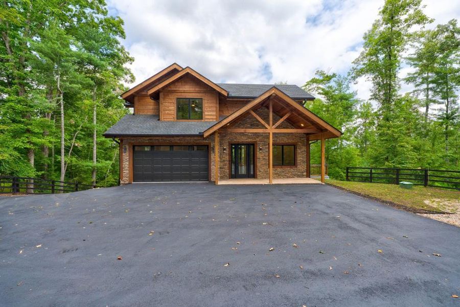 Front exterior of a new home in , Ellijay, GA, highlighting curb appeal (Image 25). Front exterior of a new home in , Ellijay, GA, highlighting curb appeal (Image 25).