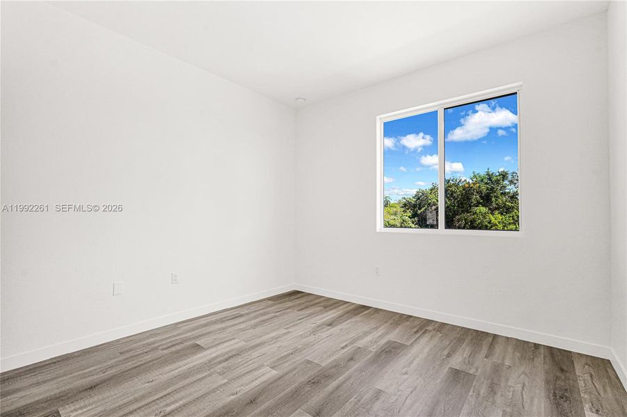 Spacious, unfurnished interior of a new home in Chloe's Estates, Miami (Image 22).