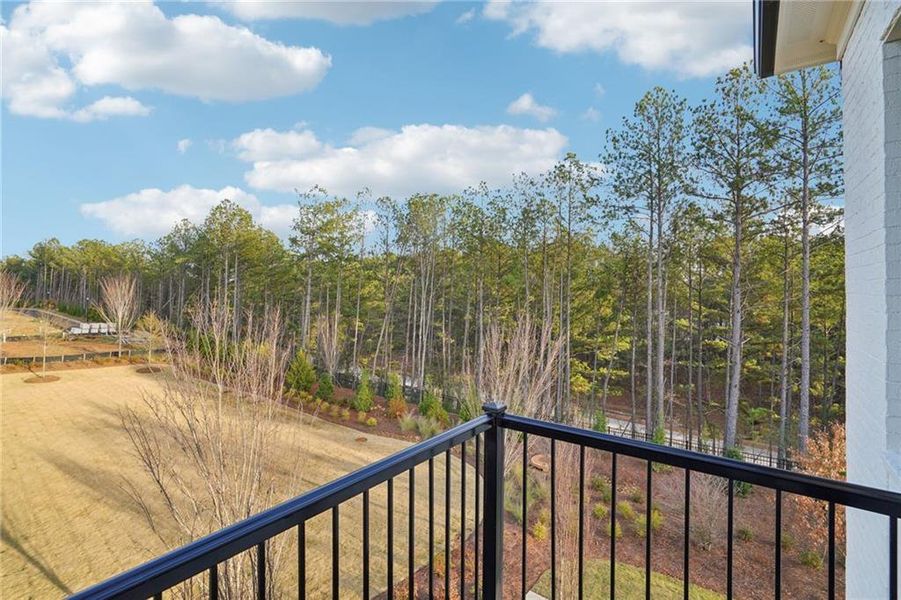 Exterior details and patio area of a home in IveyBrooke, Alpharetta (Image 27).