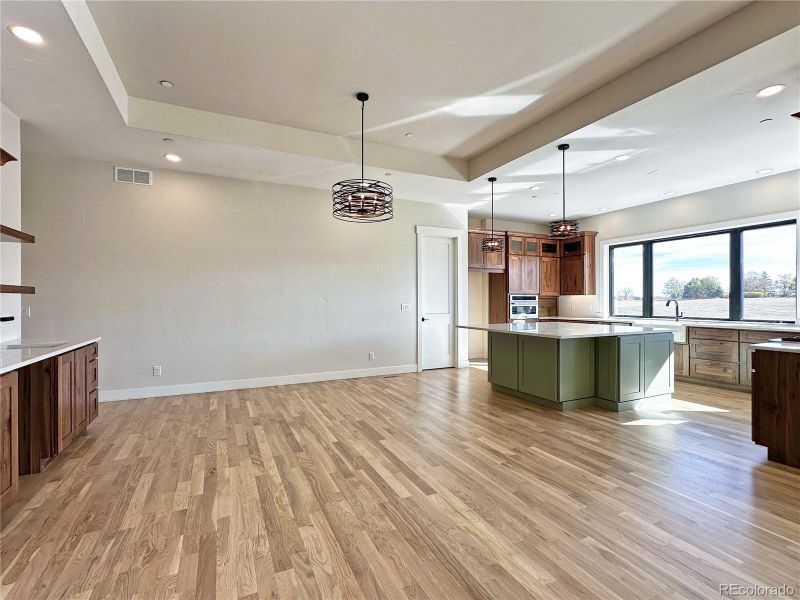 Spacious, unfurnished interior of a new home in , Longmont (Image 27). Spacious, unfurnished interior of a new home in , Longmont (Image 27).