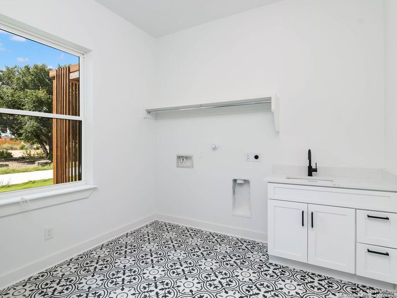 Furnished interior view inside a new home in , Spring Branch (Image 7).