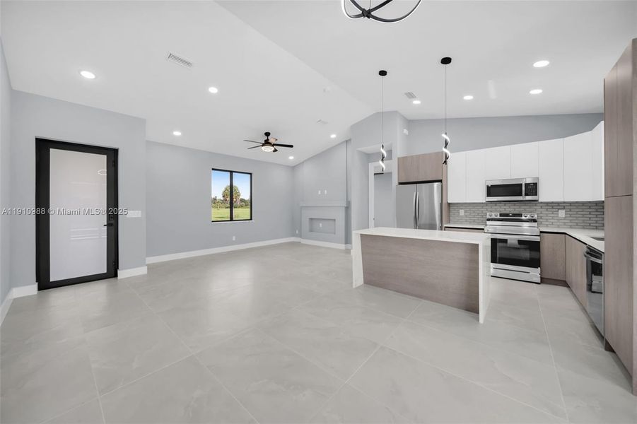 Image 30 of a home in . Image 30 of a home in .