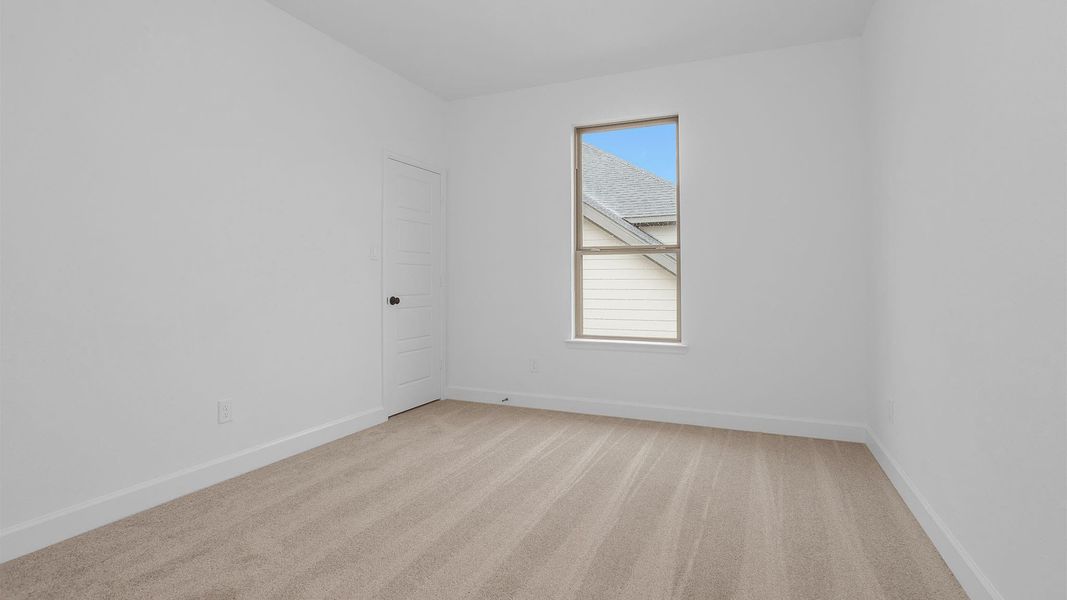 Spacious, unfurnished interior of a new home in , Katy (Image 8).