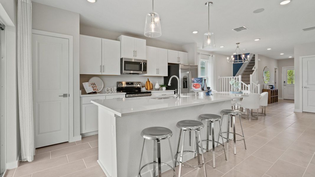 Representative furnished interior of a home built from the Ponte Verde by DRB Homes in Willowbrook North, Winter Haven (Image 39). Representative furnished interior of a home built from the Ponte Verde by DRB Homes in Willowbrook North, Winter Haven (Image 39).