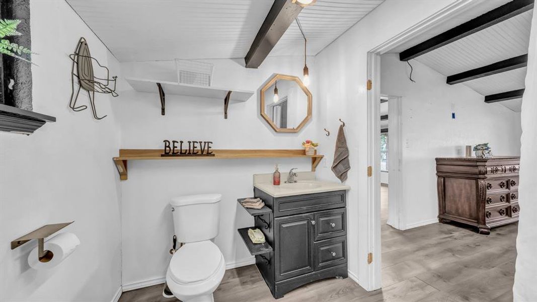 Furnished interior view inside a new home in , Weatherford (Image 6).