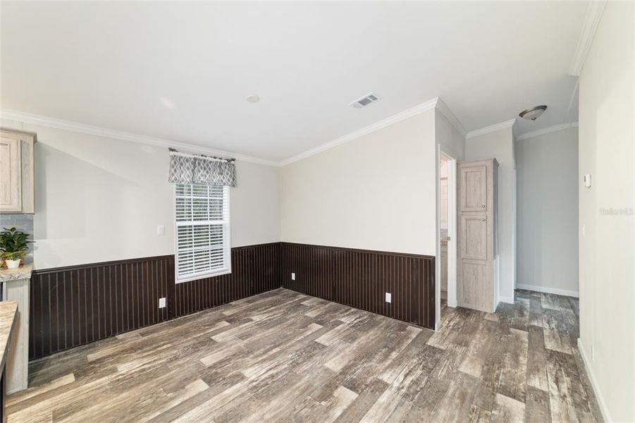 Spacious, unfurnished interior of a new home in , Ocala (Image 14).