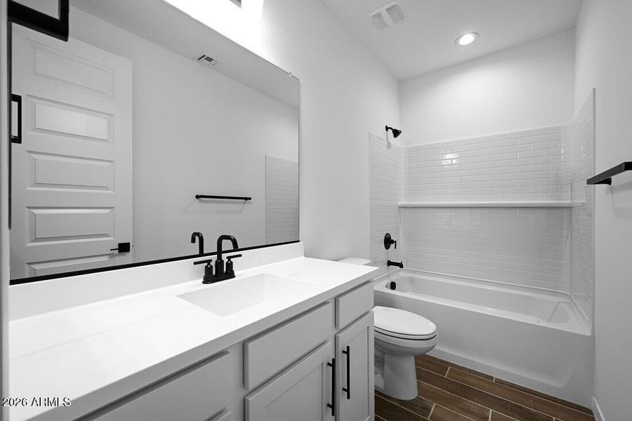 hj-az-phoenix-lucero-sandstone-lot-61-ba hj-az-phoenix-lucero-sandstone-lot-61-ba