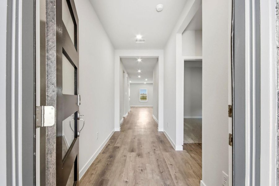 Spacious, unfurnished interior of a new home in Maple Woods, Hockley (Image 13).