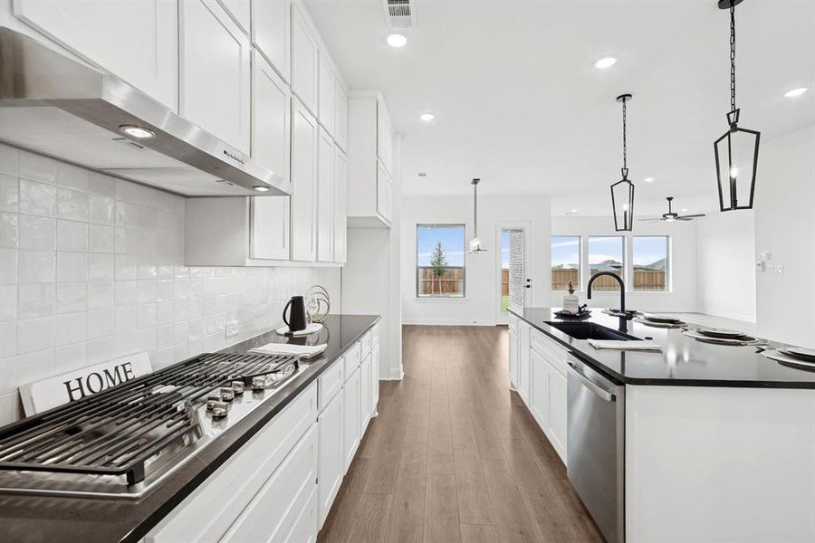 Furnished interior view inside a new home in Terraces – Classics, Rockwall (Image 6). Furnished interior view inside a new home in Terraces – Classics, Rockwall (Image 6).