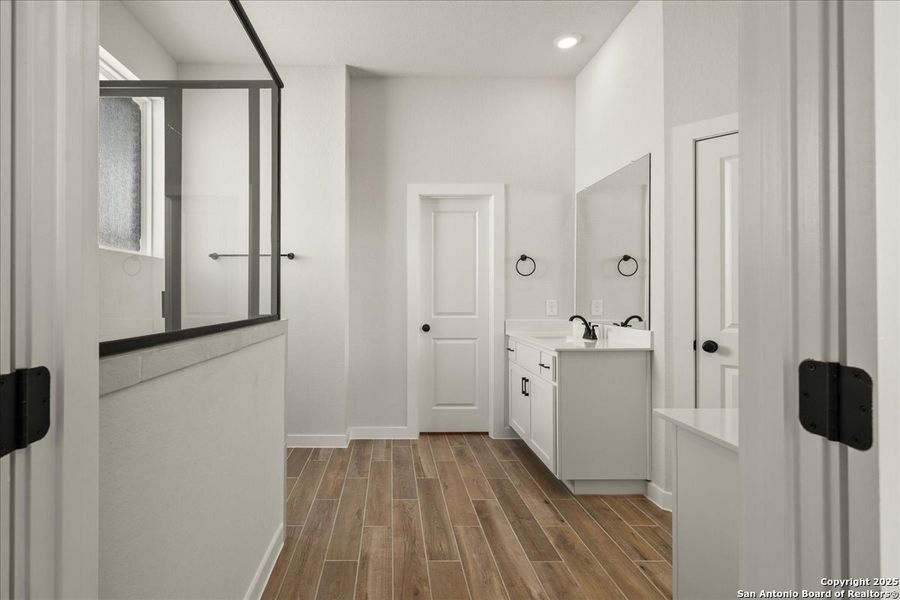 Image 18 of a home in Meyer Ranch. Image 18 of a home in Meyer Ranch.