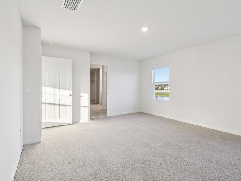 Spacious, unfurnished interior of a new home in Hamilton Bluff - Signature Series, Haines City (Image 8).
