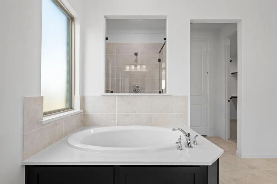 Furnished interior view inside a new home in Pomona 60', Manvel (Image 5).