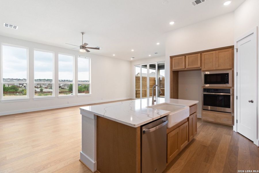 Furnished interior view inside a new home in Homestead, Schertz (Image 5).