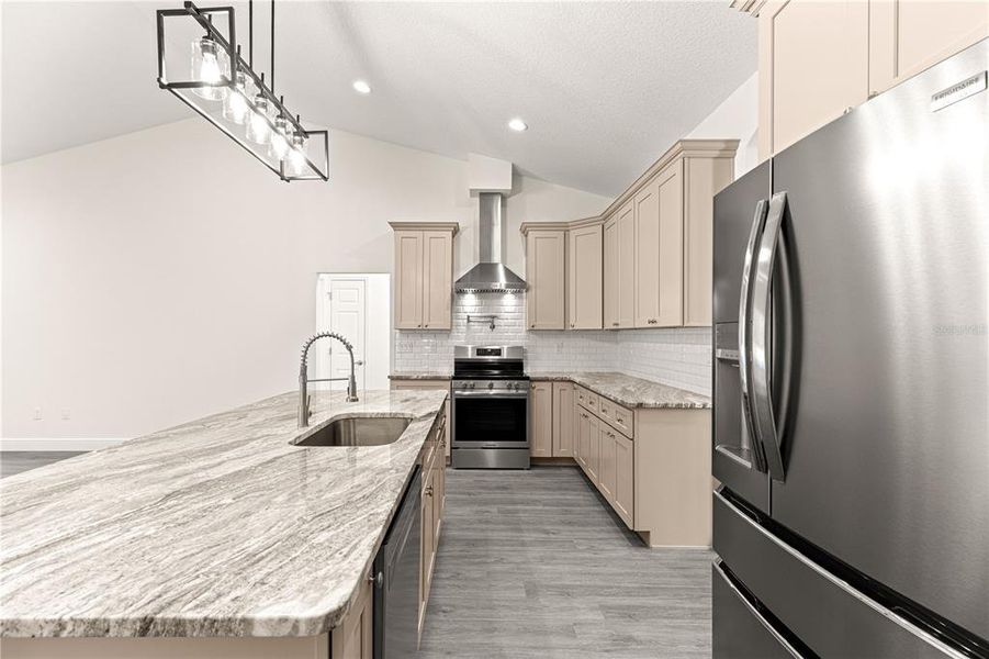 Furnished interior view inside a new home in , Dunnellon (Image 13).