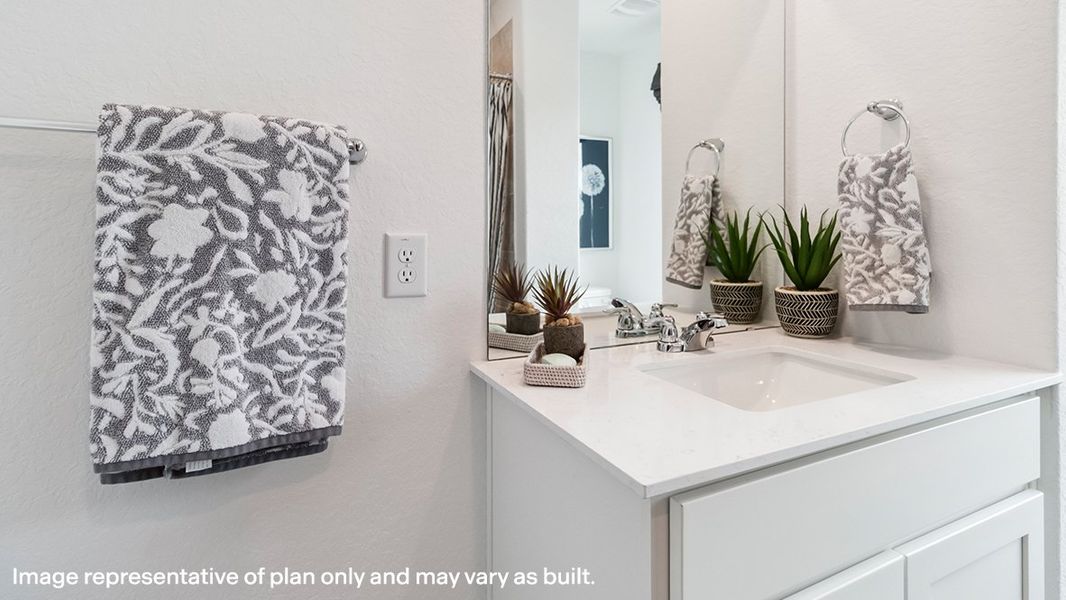 Representative interior finishes for a home built from the The Altaria by D.R. Horton in Sonora, San Antonio (Image 19).