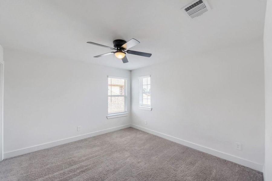 Spacious, unfurnished interior of a new home in Sorella, Tomball (Image 21). Spacious, unfurnished interior of a new home in Sorella, Tomball (Image 21).