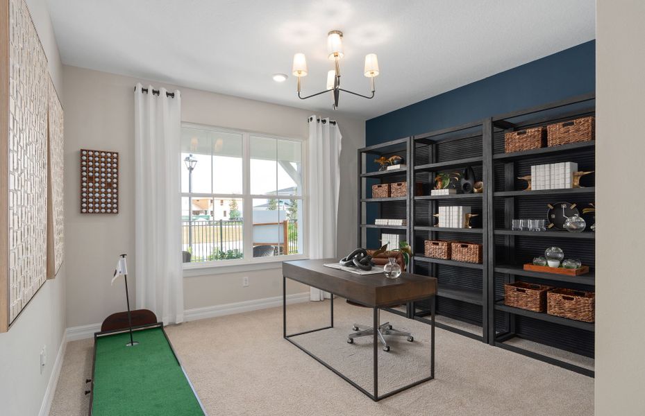 Representative furnished interior of a home built from the Mahogany Grand by Pulte Homes in Avera, Orlando (Image 12).
