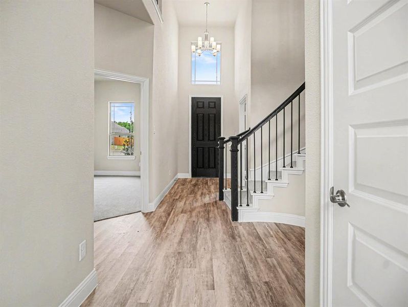Spacious, unfurnished interior of a new home in Cole Crossing Estates, DeSoto (Image 23).