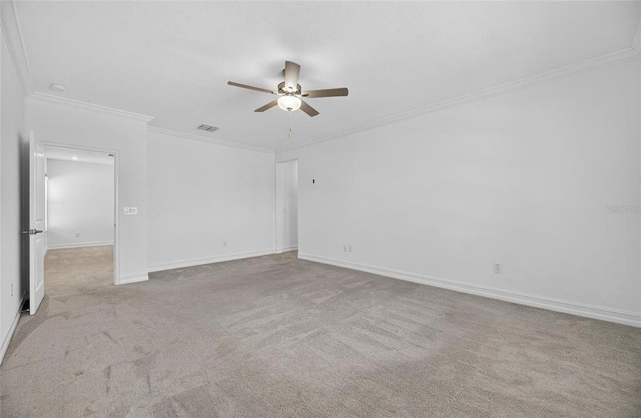 Spacious, unfurnished interior of a new home in , Tampa (Image 46).