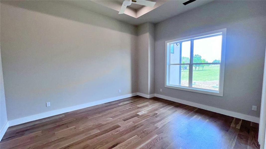 Spacious, unfurnished interior of a new home in , Weston (Image 11).