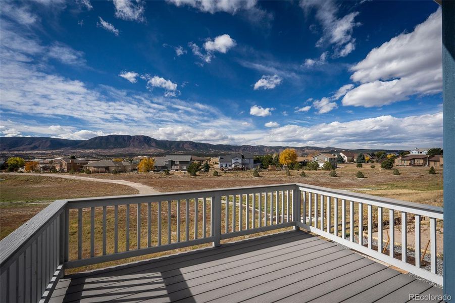 Exterior details and patio area of a home in Cloverleaf - Pinnacle Collection, Monument (Image 2). Exterior details and patio area of a home in Cloverleaf - Pinnacle Collection, Monument (Image 2).