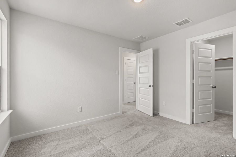 Spacious, unfurnished interior of a new home in Cinco Lakes, San Antonio (Image 29). Spacious, unfurnished interior of a new home in Cinco Lakes, San Antonio (Image 29).