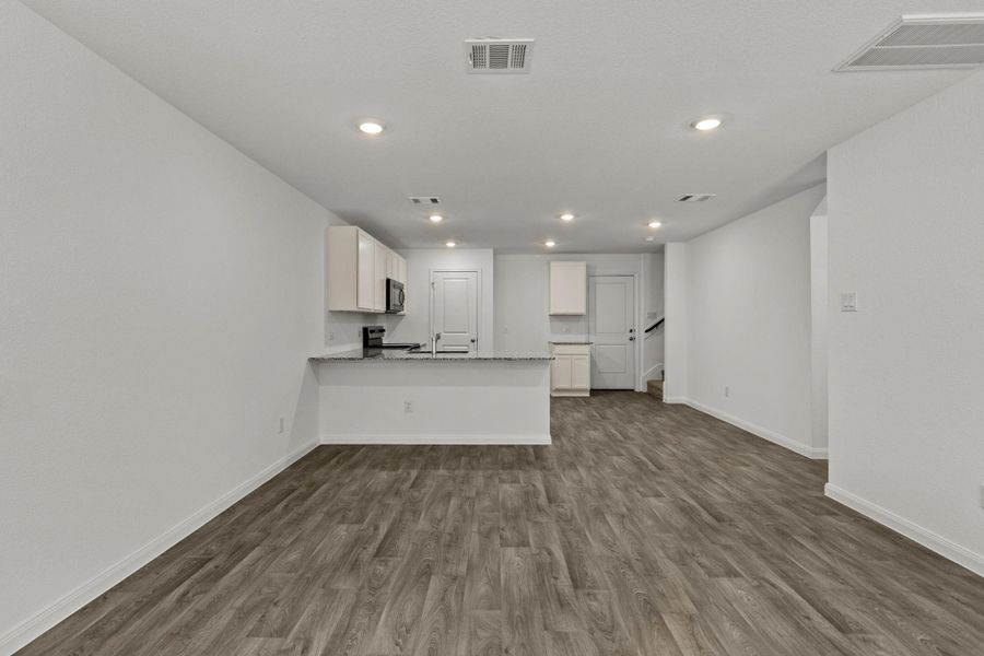 Spacious, unfurnished interior of a new home in William Trails, Willis (Image 18). Spacious, unfurnished interior of a new home in William Trails, Willis (Image 18).