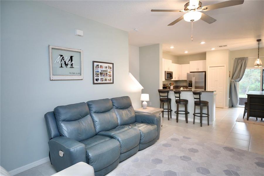 Furnished interior view inside a new home in , Land O' Lakes (Image 9).