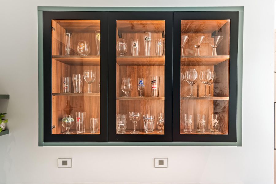 Close-up of interior finishes inside a home in , Mount Pleasant (Image 21). Close-up of interior finishes inside a home in , Mount Pleasant (Image 21).