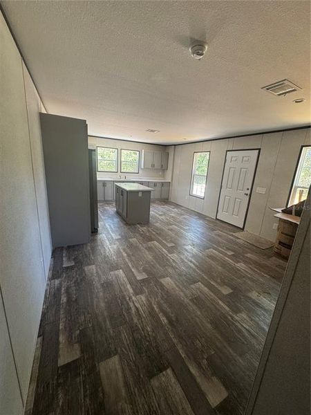 Spacious, unfurnished interior of a new home in , Trenton (Image 10).